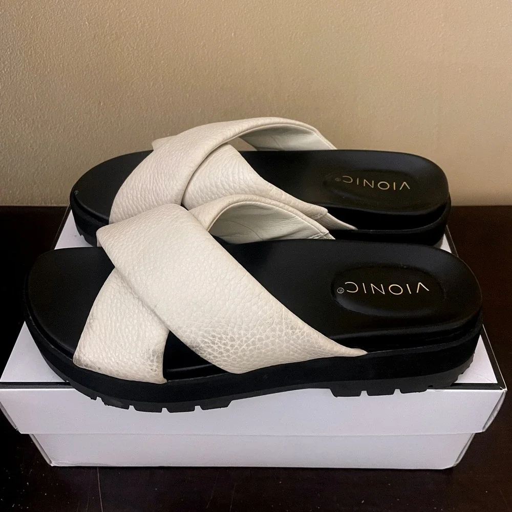 Vionic Vesta White Pebbled Leather Crisscross Platform Slide Sandals Women 8